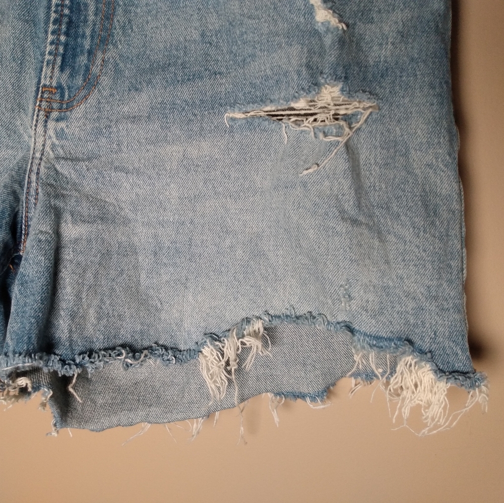 Abercrombie & Fitch Distressed Denim Women Jean Hi Rise 4" Shorts Size 29/8 - Picture 6 of 14